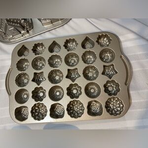 Nordic ware mini cake and candies mold